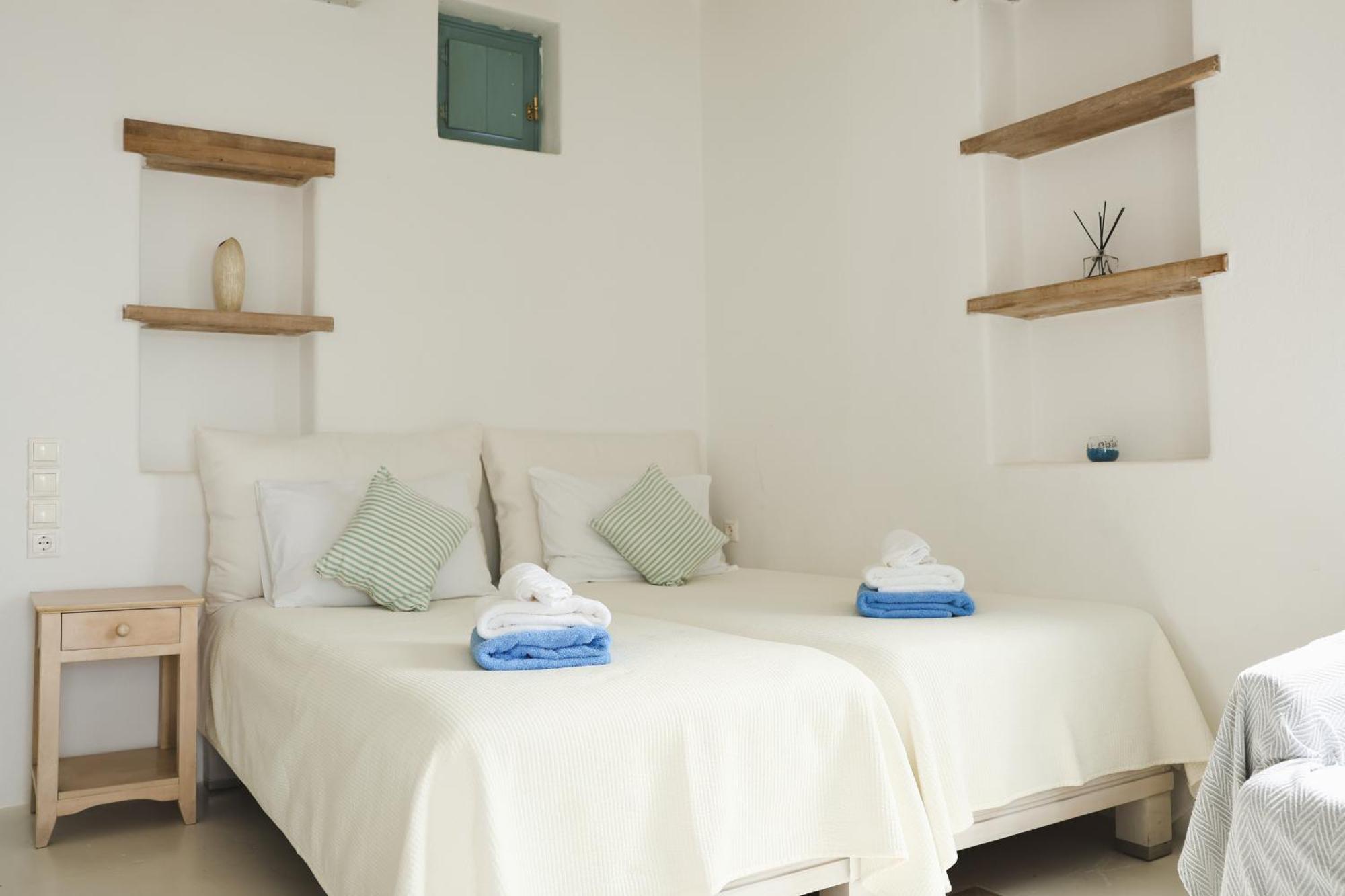 Mykonos Pantheon Aparthotel 4*